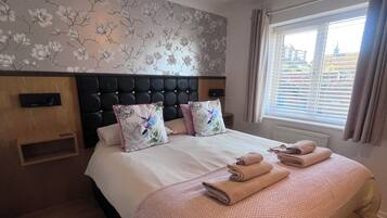 Casa, 2 habitaciones | Ropa de cama de alta calidad, cortinas blackout y cunas gratuitas