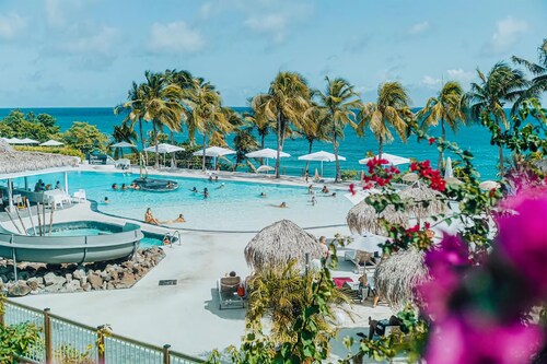 Charmant Appartement Avec Piscine et vu sur mer