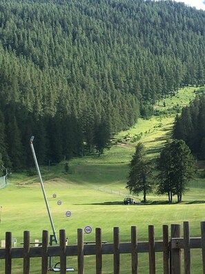 Sports court - Auron Chalet Casanova Centre et Pistes à Pied (Saint-Étienne-de-Tinée)