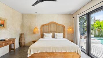 Vila superluxo | 5 quartos, cofres nos quartos, escrivaninha, cortinas blackout