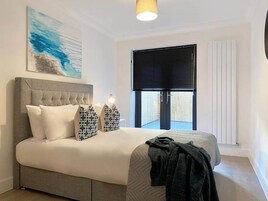 2 habitaciones, tabla de planchar con plancha y wifi gratis 