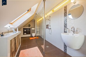 Chuveiro, secador de cabelo