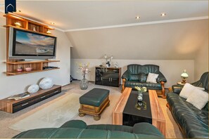 Fernseher, Stereoanlage