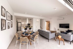 Villa | 3 bedrooms - Protaras By the Bay Villa 32 (Paralimni)