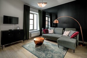 Comfort Apartment | Living room | Smart TV - RentPlanet - Młyn Maria (Wroclaw)