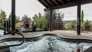 Terrace/patio - Renovated 3BR, 3BA Snowmass Condo (Snowmass Village)