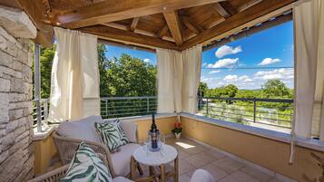 Familienhaus, 3 Schlafzimmer (Casa Dika Pool & Lounge) | Balkon