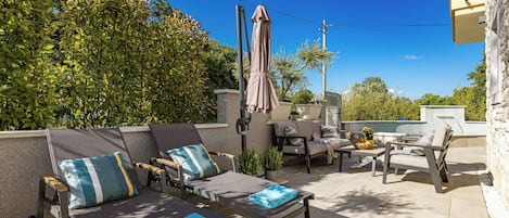 Family House, Multiple Bedrooms (Casa Dika Pool & Lounge) | Terrace/patio