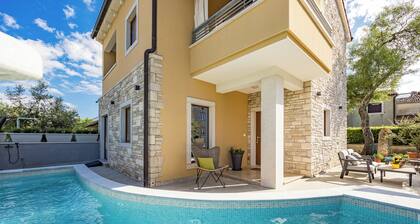 Casa Dika Pool & Lounge