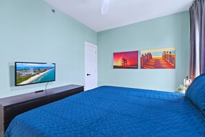 2 Schlafzimmer, Schreibtisch, Bügeleisen/Bügelbrett, Reisekinderbett