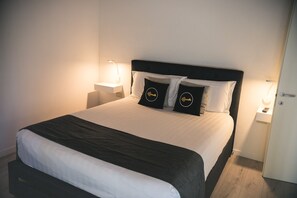 1 bedroom, in-room safe, desk, free WiFi