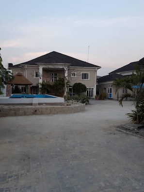 Apartment | Exterior - Captivating 3-bed Apartment in Lagos (Lekki)