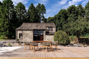 Property grounds - Long Ashes - Netherside Barn (Skipton)