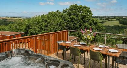 Valley View 4 Bedroom Lodge 1