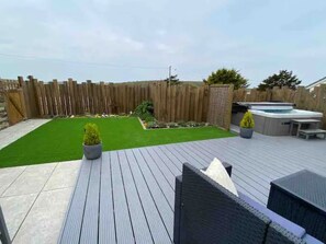 Property grounds - Little Croft (Newquay)