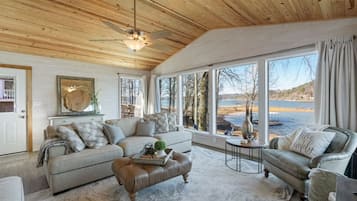 Smart TV, DVD player