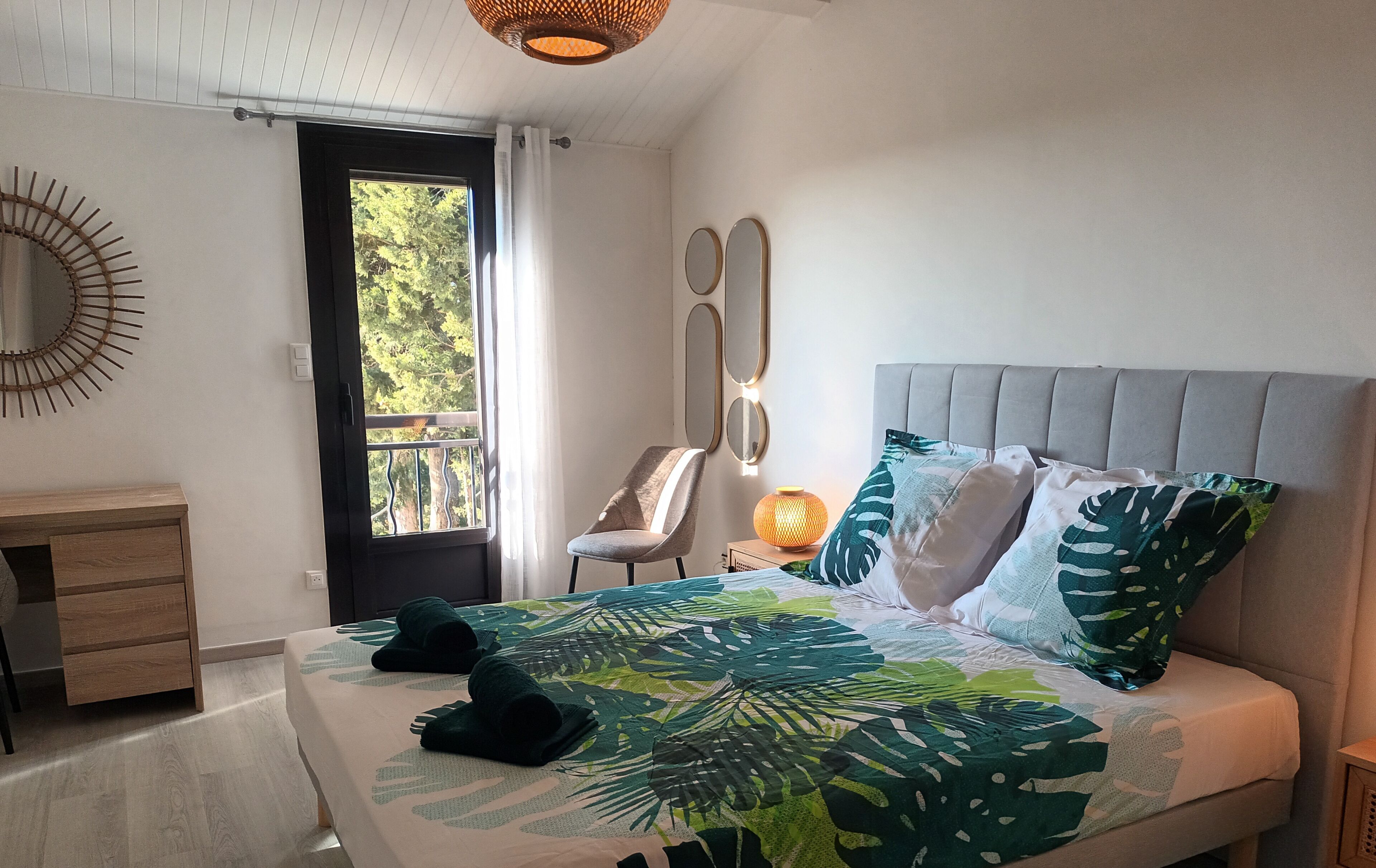 5 bedrooms, iron/ironing board, travel crib, free WiFi