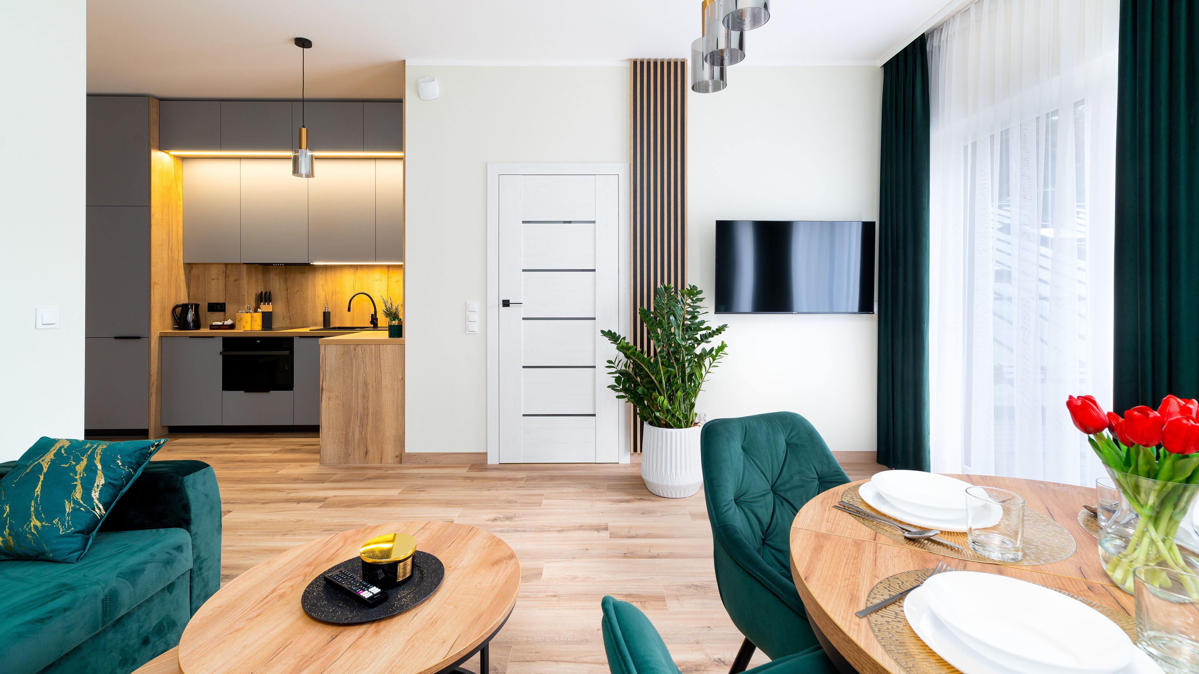 Apartment (304) | Living area