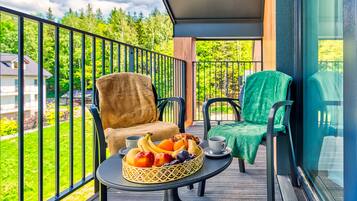 Apartment (301) | Terrace/patio