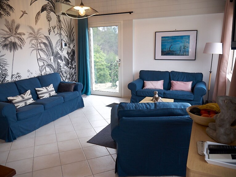 Beautiful Provençal Villa With Full Air Con And Stunning Views Over Olive Groves - Draguignan