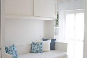 1 habitación, acceso a internet y ropa de cama 