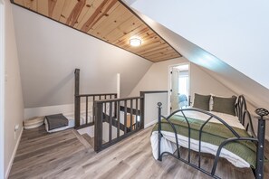 2 Schlafzimmer, Bügeleisen/Bügelbrett, Reisekinderbett, kostenloses WLAN