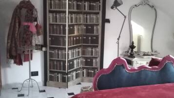 1 dormitori, planxa i posts de planxar i Internet