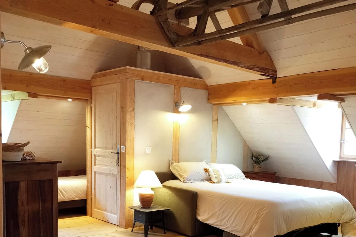 Superior kamer | 1 slaapkamer, individueel gemeubileerd, gratis wifi, beddengoed