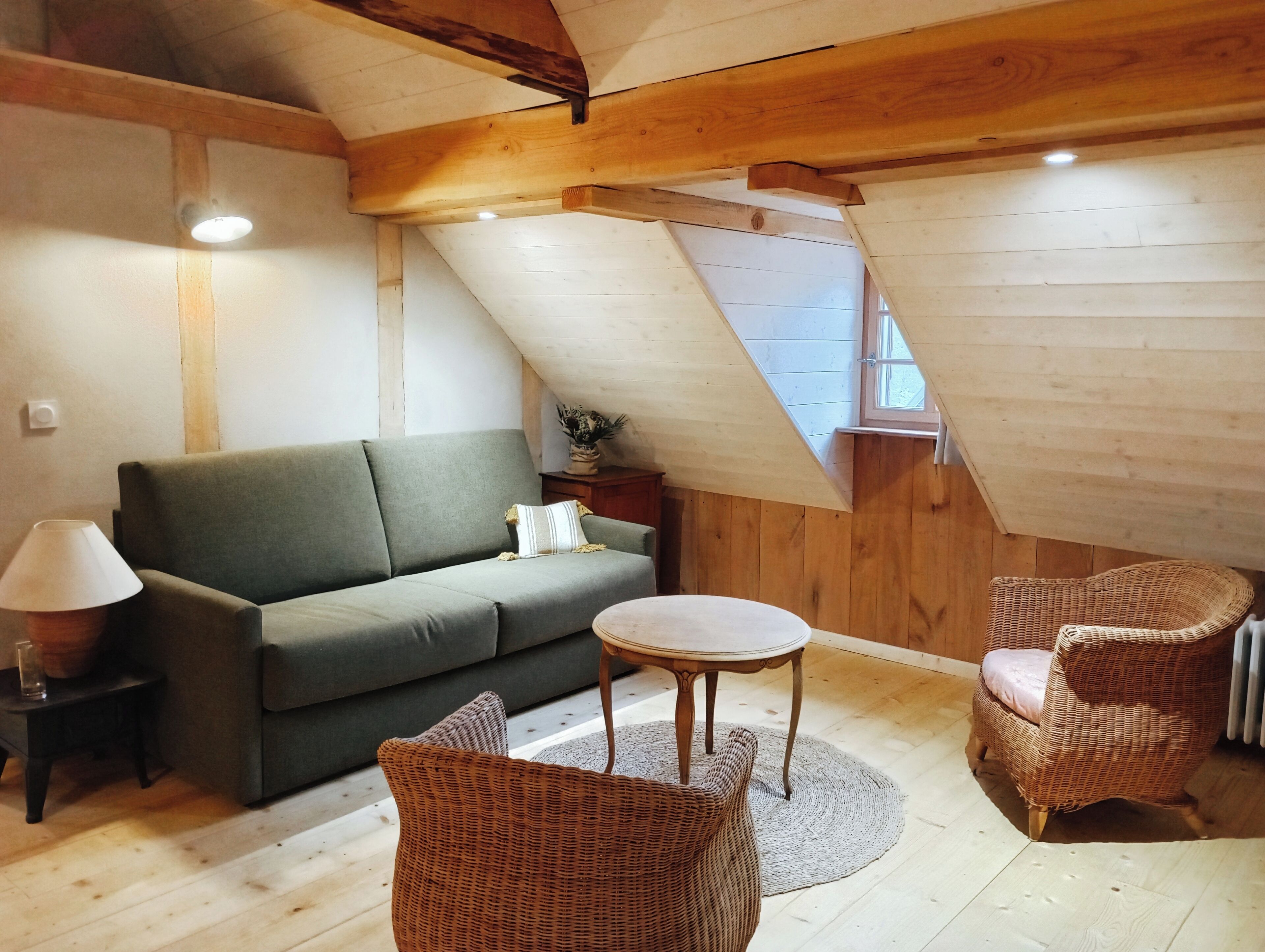 Superior kamer | 1 slaapkamer, individueel gemeubileerd, gratis wifi, beddengoed