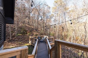 Terrace/patio - Chic Cabin w/ Fast WiFi & Fire Pit near Fun (Smoky Mountains)