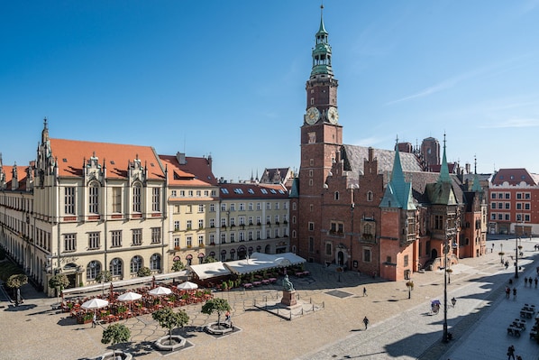 Classic Studio Suite | City view - RentPlanet - Apartamenty Rynek (Wroclaw)