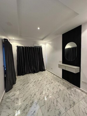 Apartment | Interior - Luxury 3bed Furnished Apartment at Ikate (Lekki)