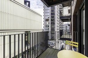 Exterior - Chic Studio Living in London City Island (London)