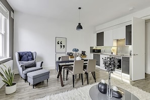 Private kitchen - Chic 1 Bedroom Oasis Near Paddington (London)