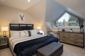 2 slaapkamers, een bureau, internet, beddengoed