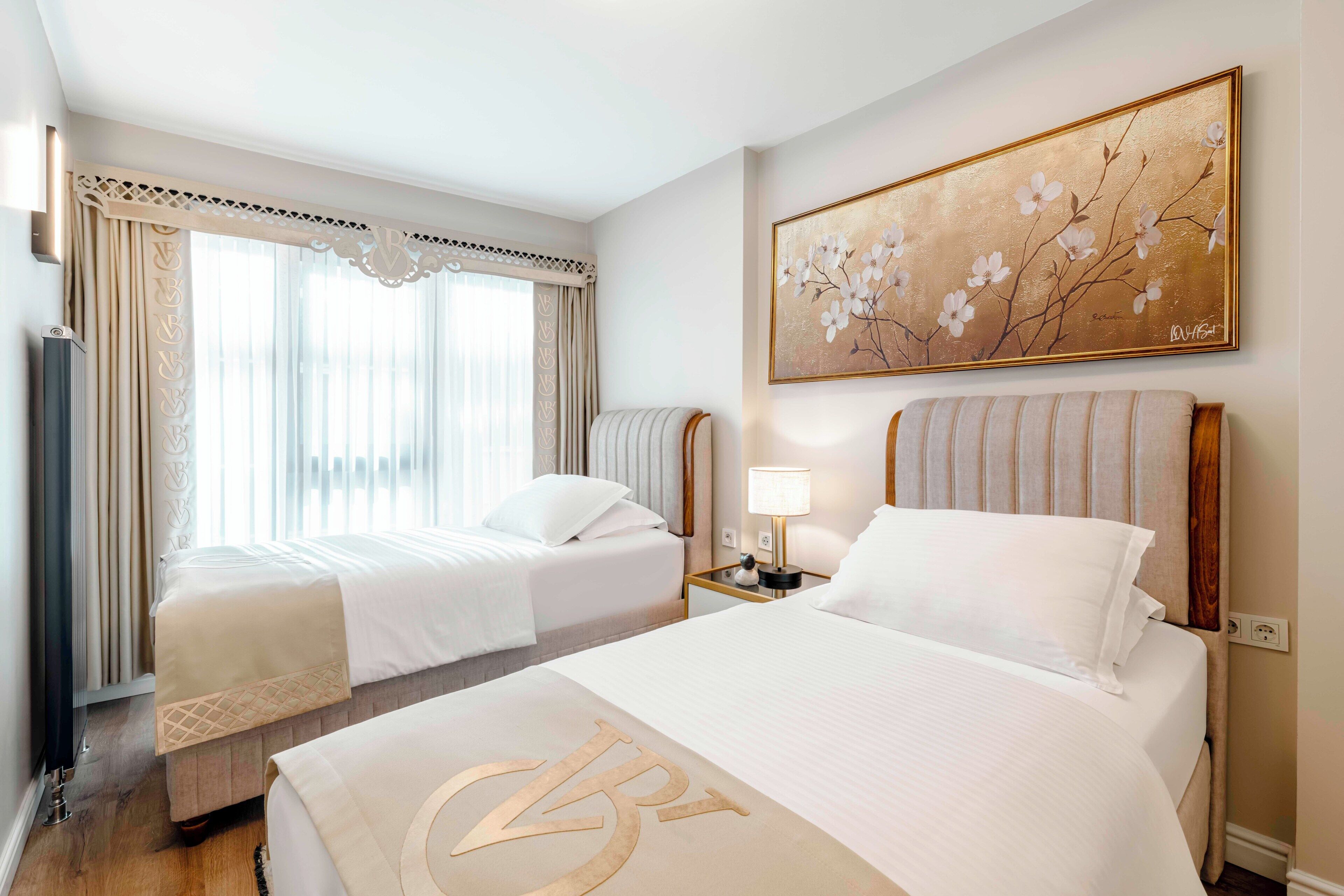 Standard Condo, City View | Egyptian cotton sheets, premium bedding, down duvets