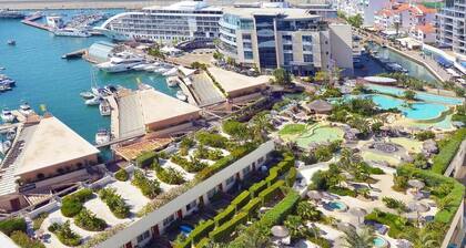 Britain in the Sun at Luxurious Ocean Village