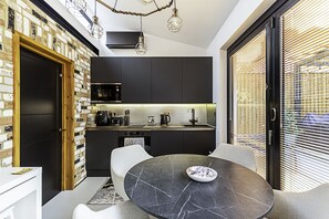 基本單棟房屋 | 私人廚房 | 雪櫃、微波爐、焗爐、爐具