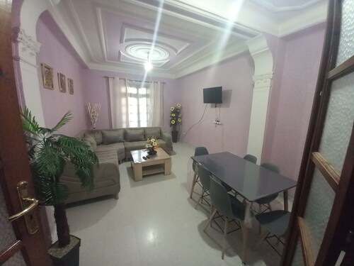 Appartement Type 4 Alger Bordj EL Bahri Proche MER