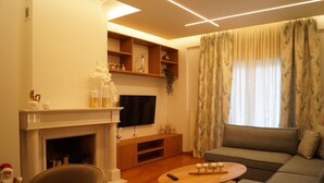 Living room - Daphne Luxury Apartment (Kastoria)