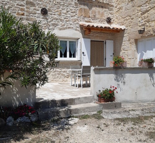 Gîte 4 Pers. Calme et Campagne à Moins de 10 Minutes des Gorges de L'ardèche