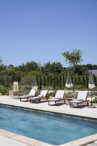 Magnifique Maison à 5 mn de Saint Rémy de Provence Avec Piscine, Cuisine D'été