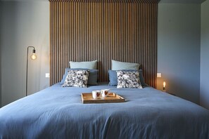 4 bedrooms, desk, free WiFi, bed sheets - Magnifique Maison à 5 mn de Saint Rémy de Provence Avec Piscine, Cuisine D'été (Graveson)