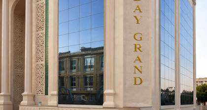 Hotel Holiday Grand Near Expo Mart