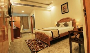 Deluxe Double Room | Free WiFi