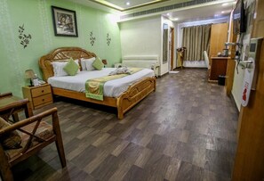 Deluxe Double Room | Free WiFi