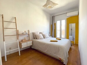 2 bedrooms, iron/ironing board, travel cot, free WiFi - Familial, au Calme et Lumineux Avec Clim et Garage (Marseille)