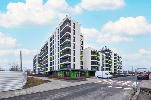 Cozy Apartment in Targówek | Balcony and Private Parking