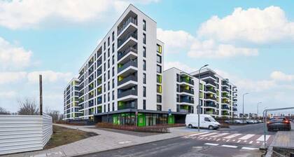 Cozy Apartment in Targówek | Balcony and Private Parking