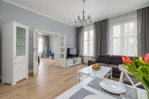 Kapitańska 1 | River View Apartment